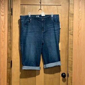 Terra sky Capri boyfriend